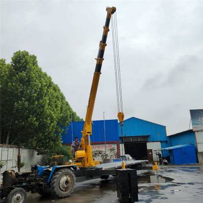 4噸拖拉機隨車吊 德建農用拖拉機平板吊車的定制化解決方案
