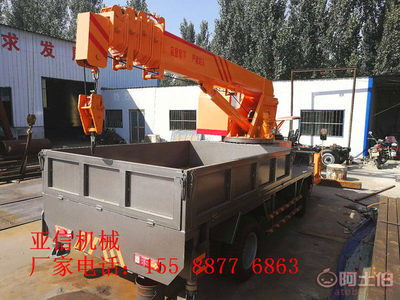 專(zhuān)業(yè)定制四不像隨車(chē)吊與5噸四輪隨車(chē)吊 靈活臂長(zhǎng)，滿(mǎn)足多樣化工程需求